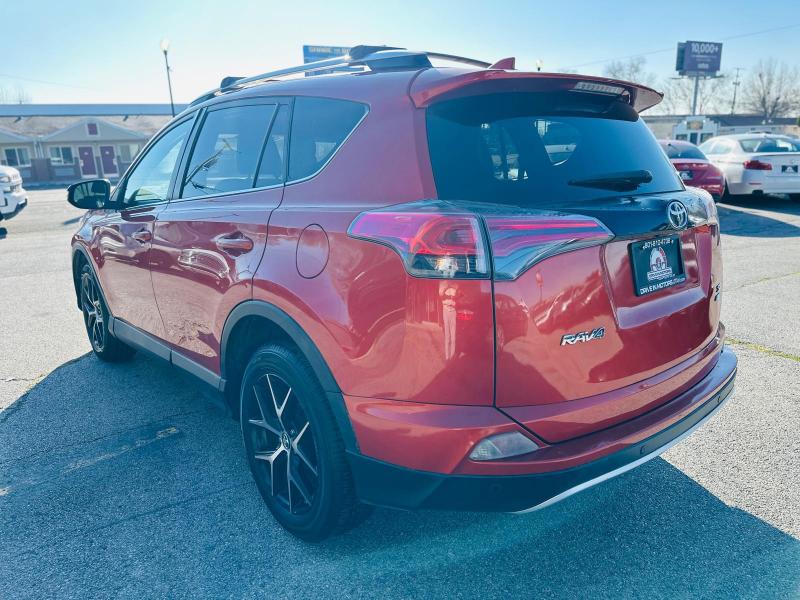 Toyota RAV4 SE 4WD 2016