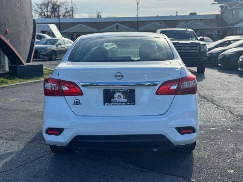 Nissan Sentra FE+ S 2016