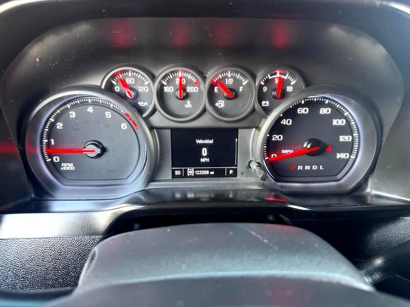 Chevrolet Silverado 1500 Custom Crew Cab Long Box 4WD 2020