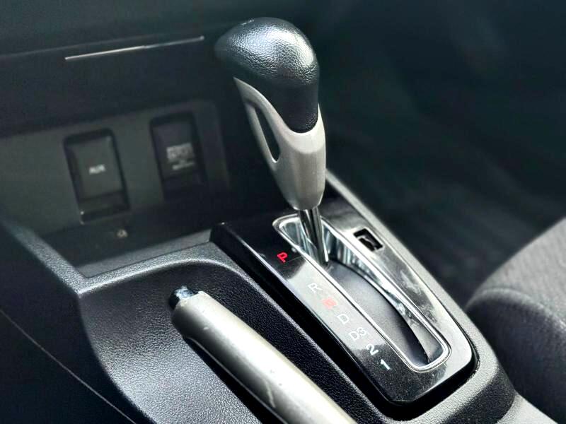 Honda Civic LX Sedan 5-Speed AT 2013