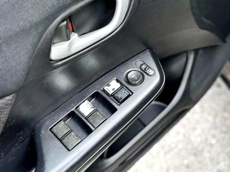 Honda Civic LX Sedan 5-Speed AT 2013