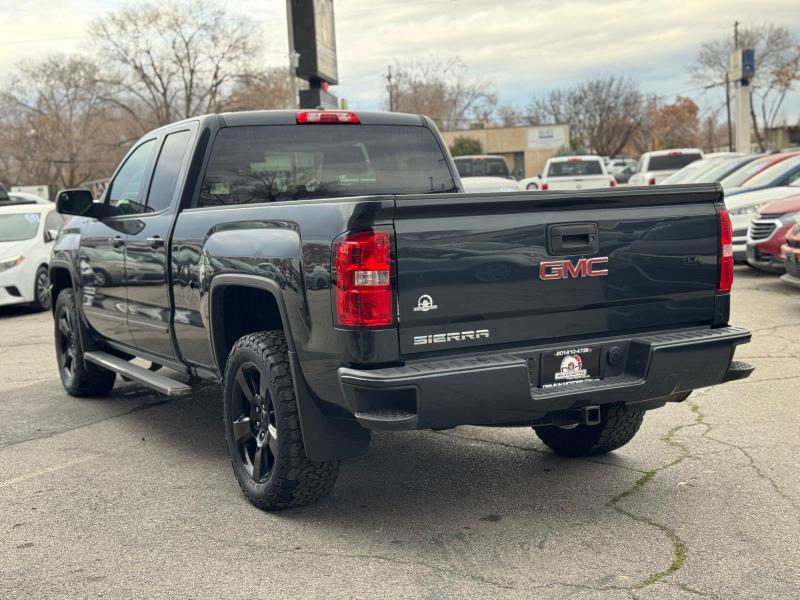 GMC Sierra 1500 Base Double Cab 4WD 2018