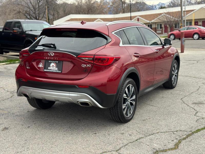 Infiniti QX30 Luxury AWD 2018