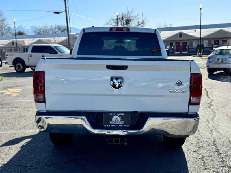RAM 1500 Tradesman Quad Cab 4WD 2015