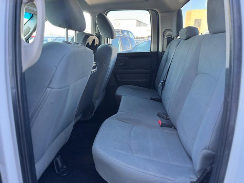 RAM 1500 Tradesman Quad Cab 4WD 2015