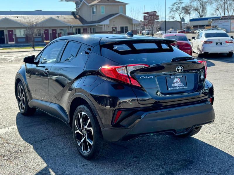 Toyota C-HR XLE 2018