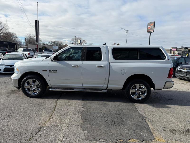 RAM 1500 SLT Quad Cab 4WD 2015