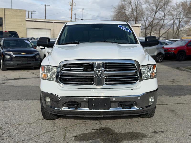 RAM 1500 SLT Quad Cab 4WD 2015