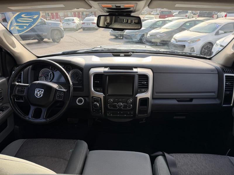 RAM 1500 SLT Quad Cab 4WD 2015