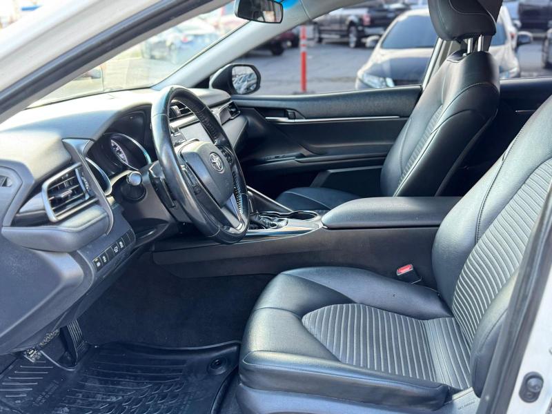 Toyota Camry XLE 2019