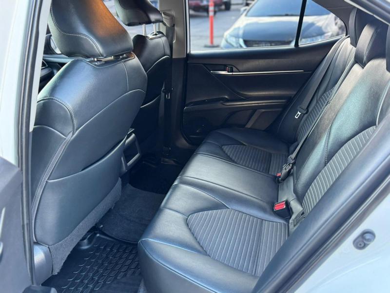 Toyota Camry XLE 2019