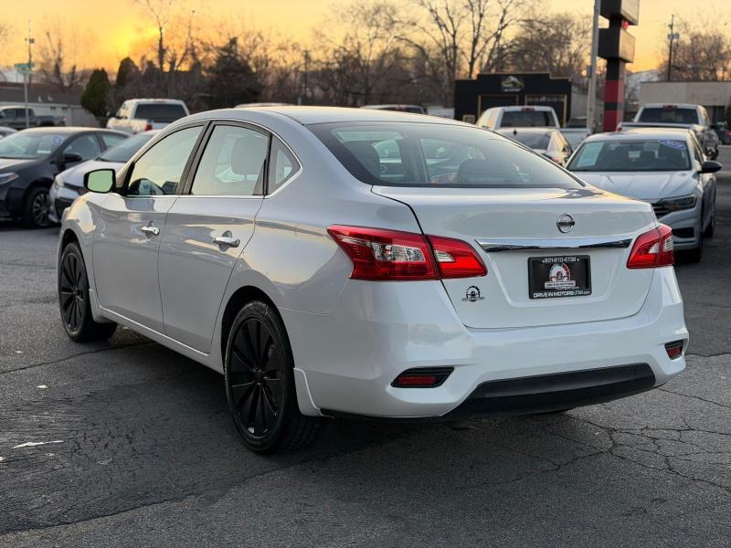 Nissan Sentra FE+ S 2016