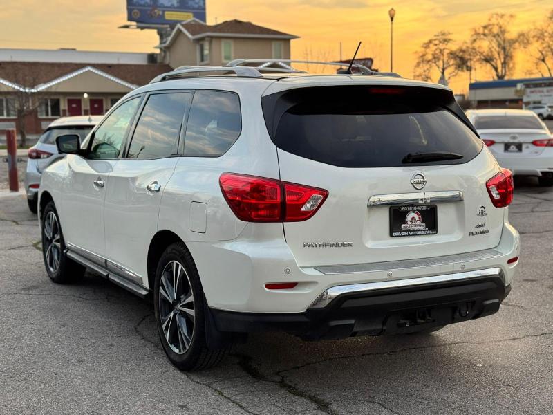 Nissan Pathfinder Platinum 4WD 2017