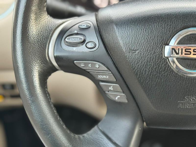 Nissan Pathfinder Platinum 4WD 2017