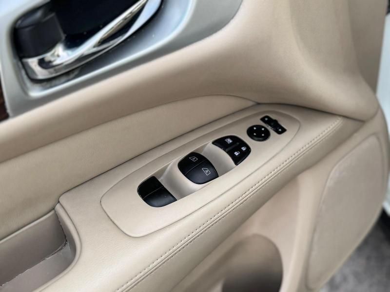 Nissan Pathfinder Platinum 4WD 2017