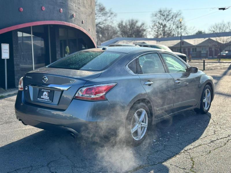 Nissan Altima 2.5 SV 2015