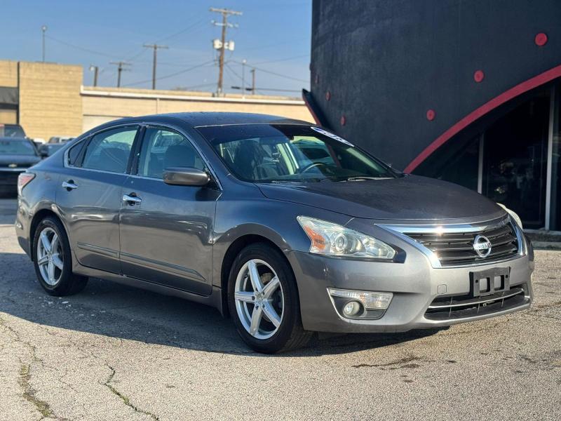 Nissan Altima 2.5 SV 2015