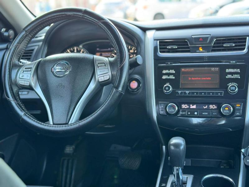 Nissan Altima 2.5 SV 2015