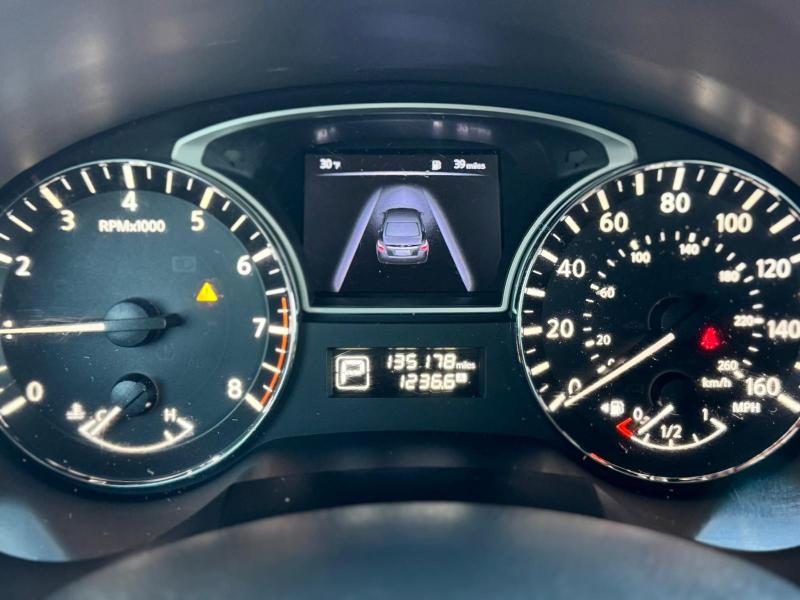 Nissan Altima 2.5 SV 2015