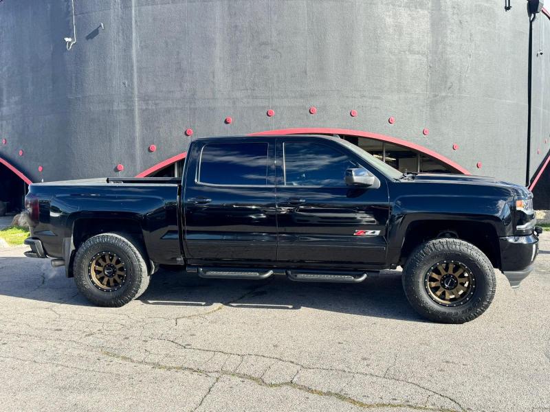 Chevrolet Silverado 1500 LTZ Crew Cab 4WD 2018