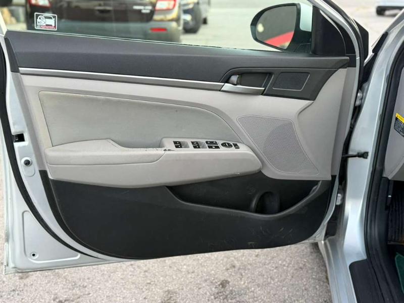 Hyundai Elantra Limited 2018