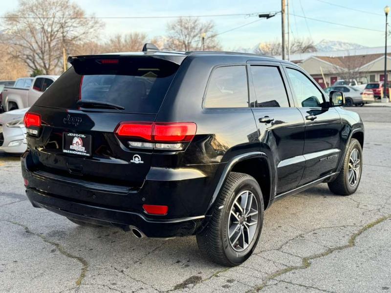 Jeep Grand Cherokee Laredo 4WD 2018