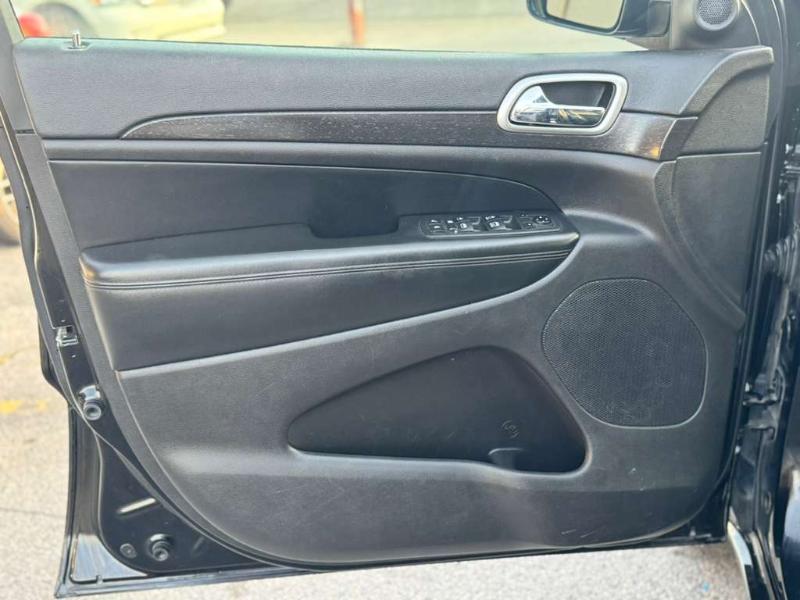 Jeep Grand Cherokee Laredo 4WD 2018