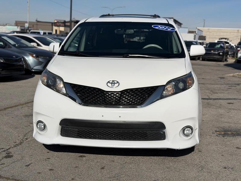 Toyota Sienna FWD 7-Passenger V6 2014