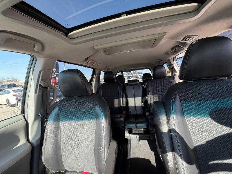 Toyota Sienna FWD 7-Passenger V6 2014
