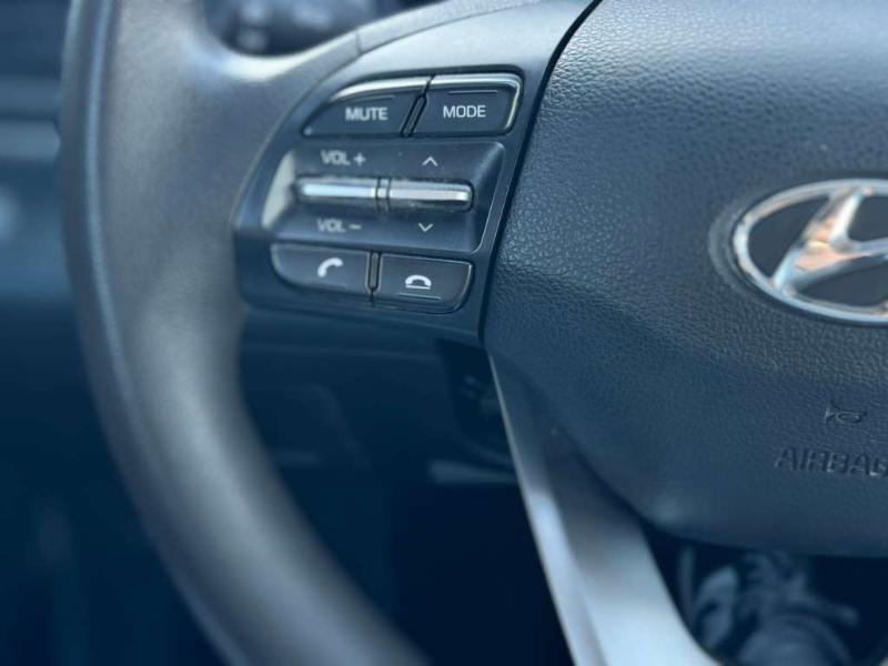 Hyundai Elantra SE 6AT 2019