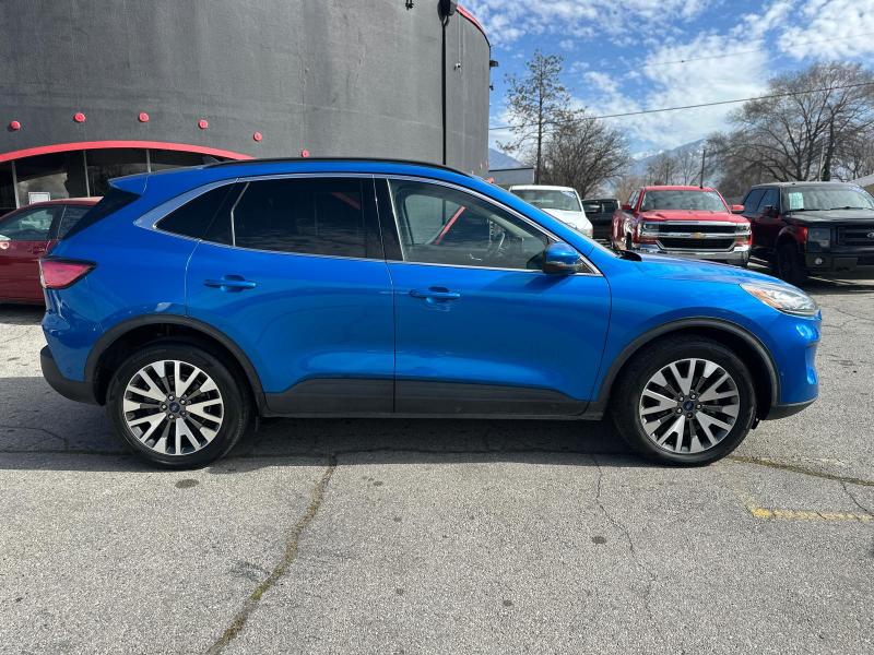 Ford Escape Titanium 4WD 2020