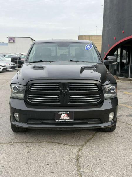 RAM 1500 Sport Crew Cab SWB 4WD 2015