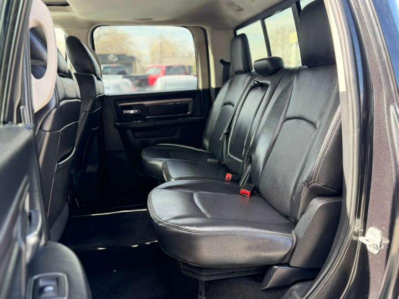 RAM 1500 Sport Crew Cab SWB 4WD 2015