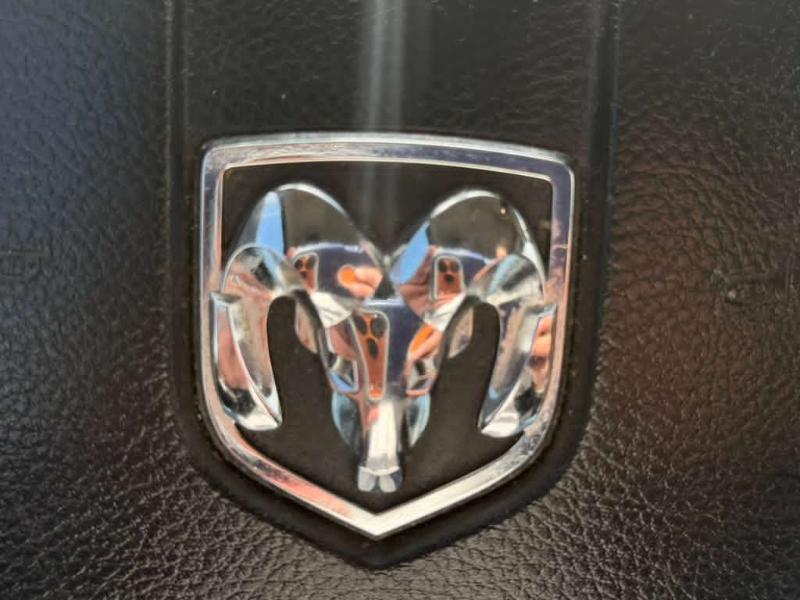 RAM 1500 Sport Crew Cab SWB 4WD 2015