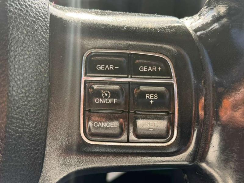 RAM 1500 Sport Crew Cab SWB 4WD 2015