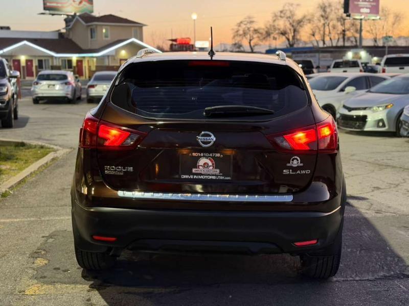 Nissan Rogue Sport S AWD 2017