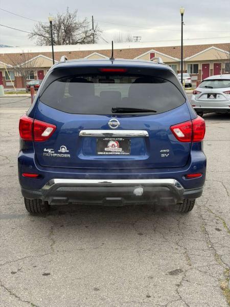 Nissan Pathfinder Platinum 4WD 2018