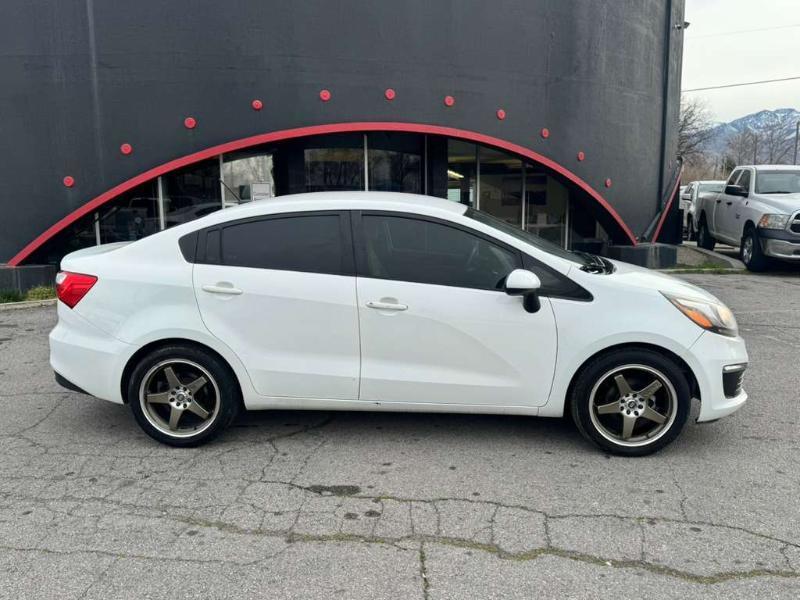 Kia Rio LX 6A 2016