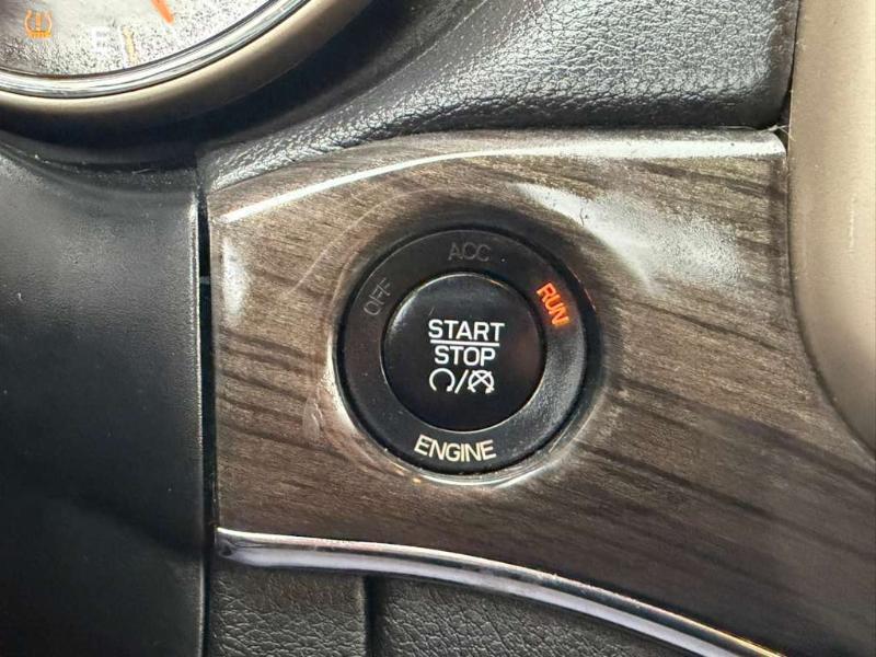 Jeep Grand Cherokee Overland 4WD 2015