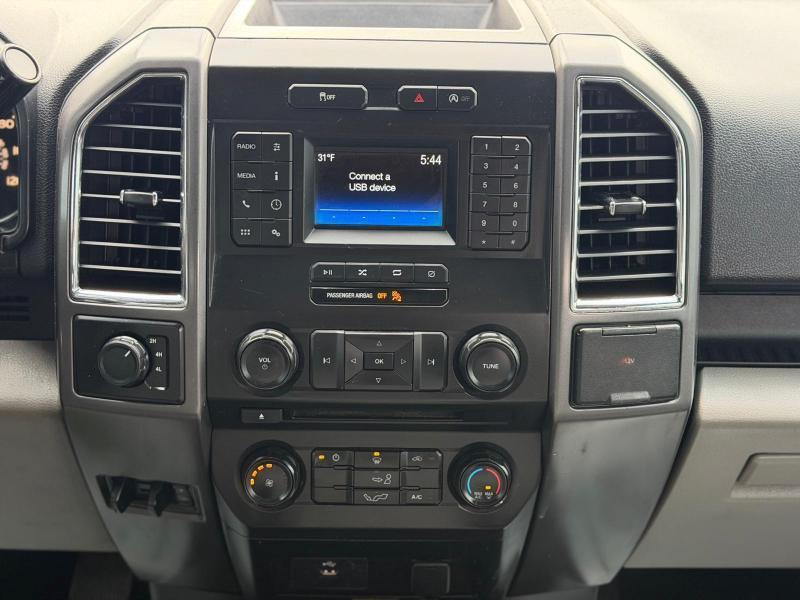 Ford F-150 Lariat SuperCrew 5.5-ft. Bed 4WD 2016