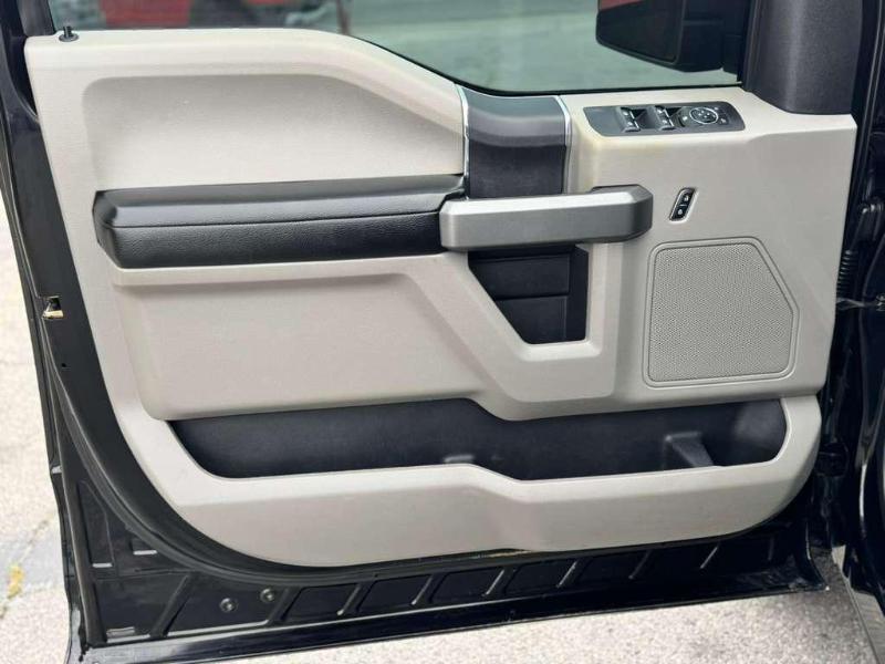 Ford F-150 Lariat SuperCrew 5.5-ft. Bed 4WD 2016