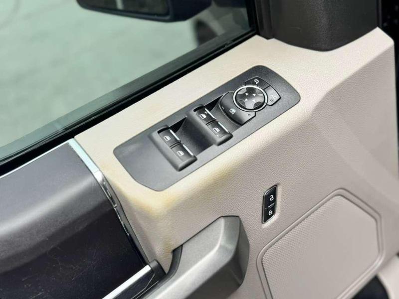 Ford F-150 Lariat SuperCrew 5.5-ft. Bed 4WD 2016