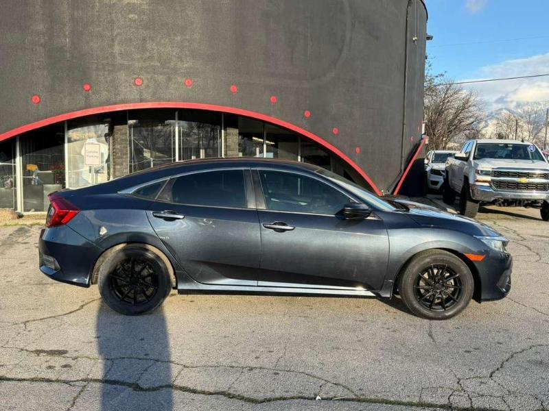 Honda Civic LX Sedan CVT 2017