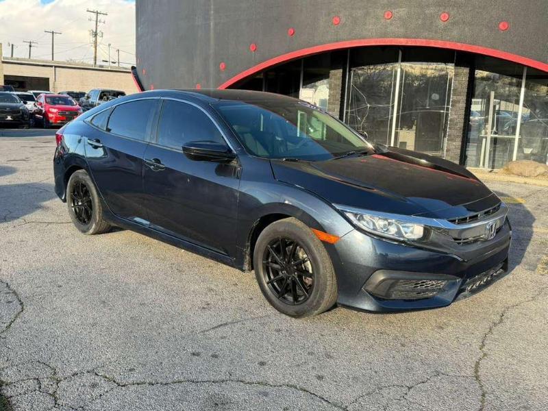 Honda Civic LX Sedan CVT 2017