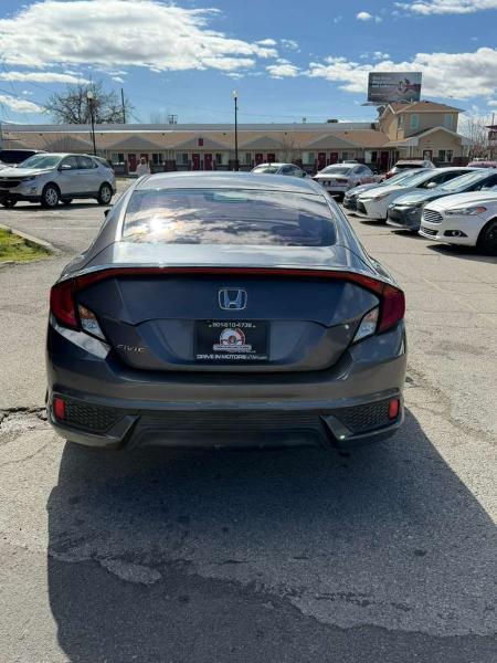 Honda Civic LX Coupe CVT 2018