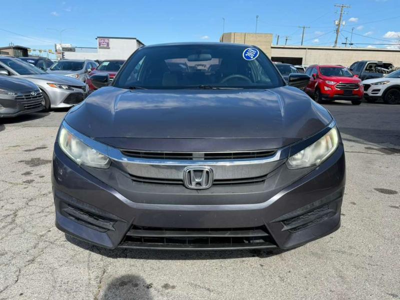 Honda Civic LX Coupe CVT 2018