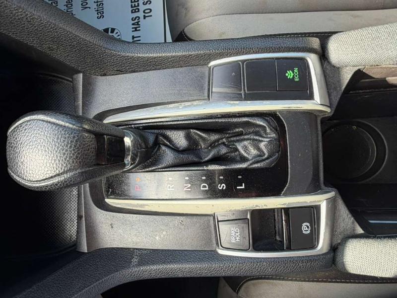 Honda Civic LX Coupe CVT 2018