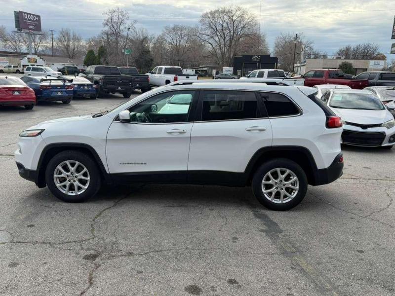 Jeep Cherokee Latitude FWD 2015
