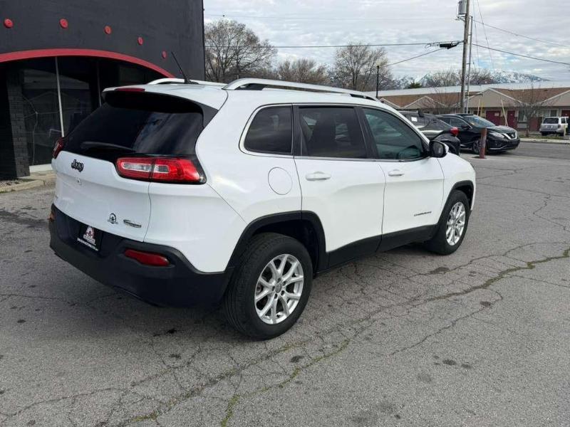 Jeep Cherokee Latitude FWD 2015