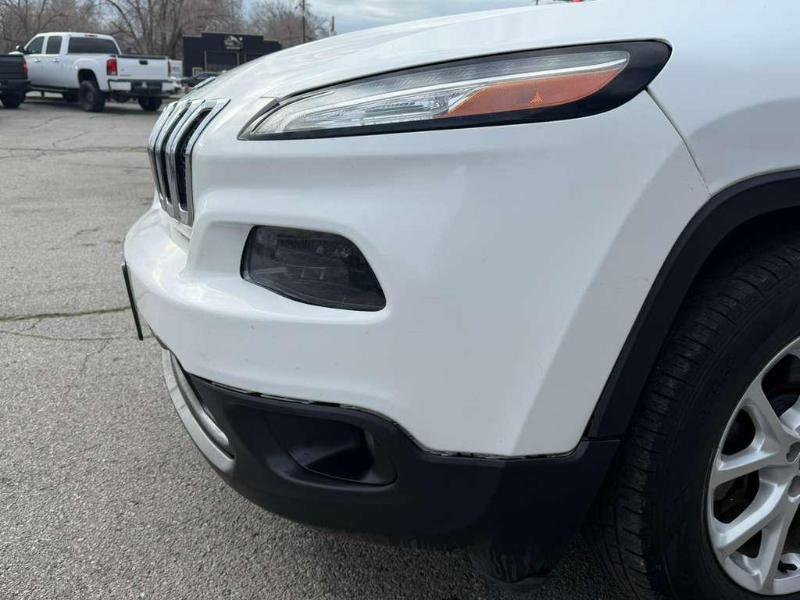 Jeep Cherokee Latitude FWD 2015